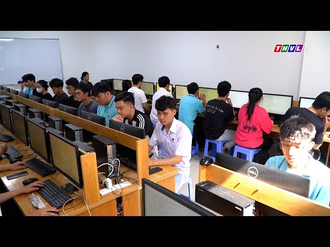 Sinh viên HUIT